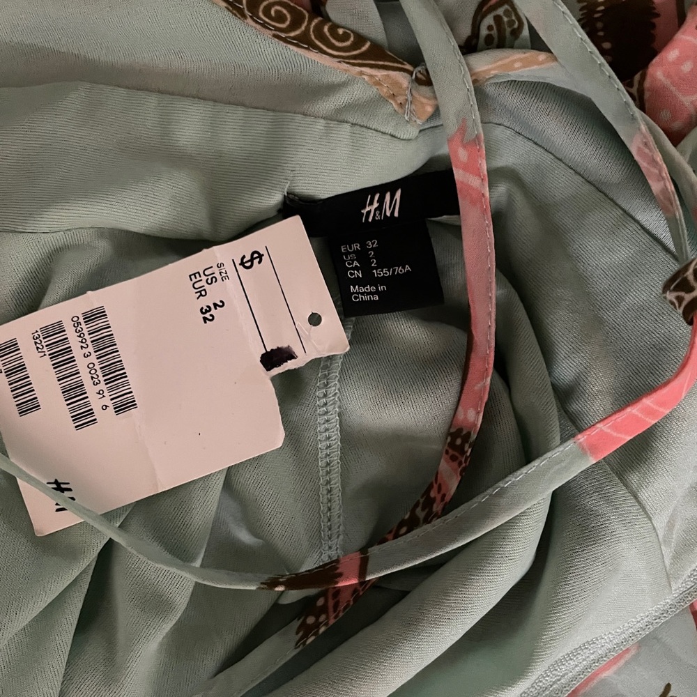 H&M new with Tags layered dress - Picture 4 of 5